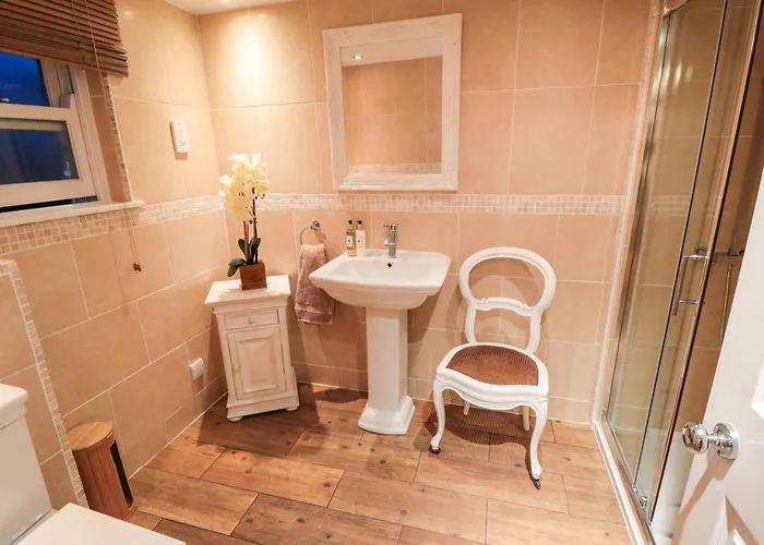 Sneaton Hall 4 شقة ويتبي