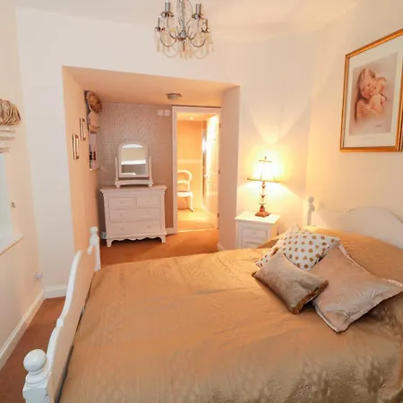 Sneaton Hall 4 * וויטבי